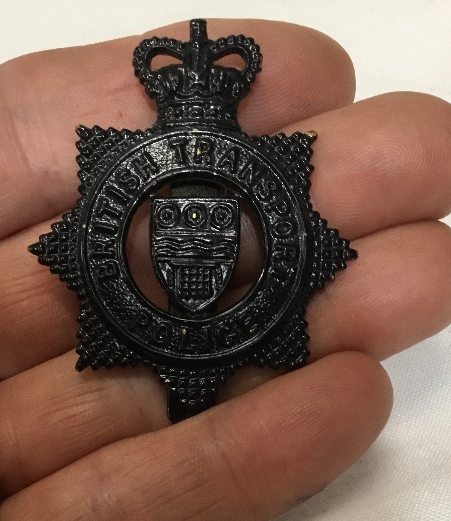 Great Britain: British Transport Police Cap Badge