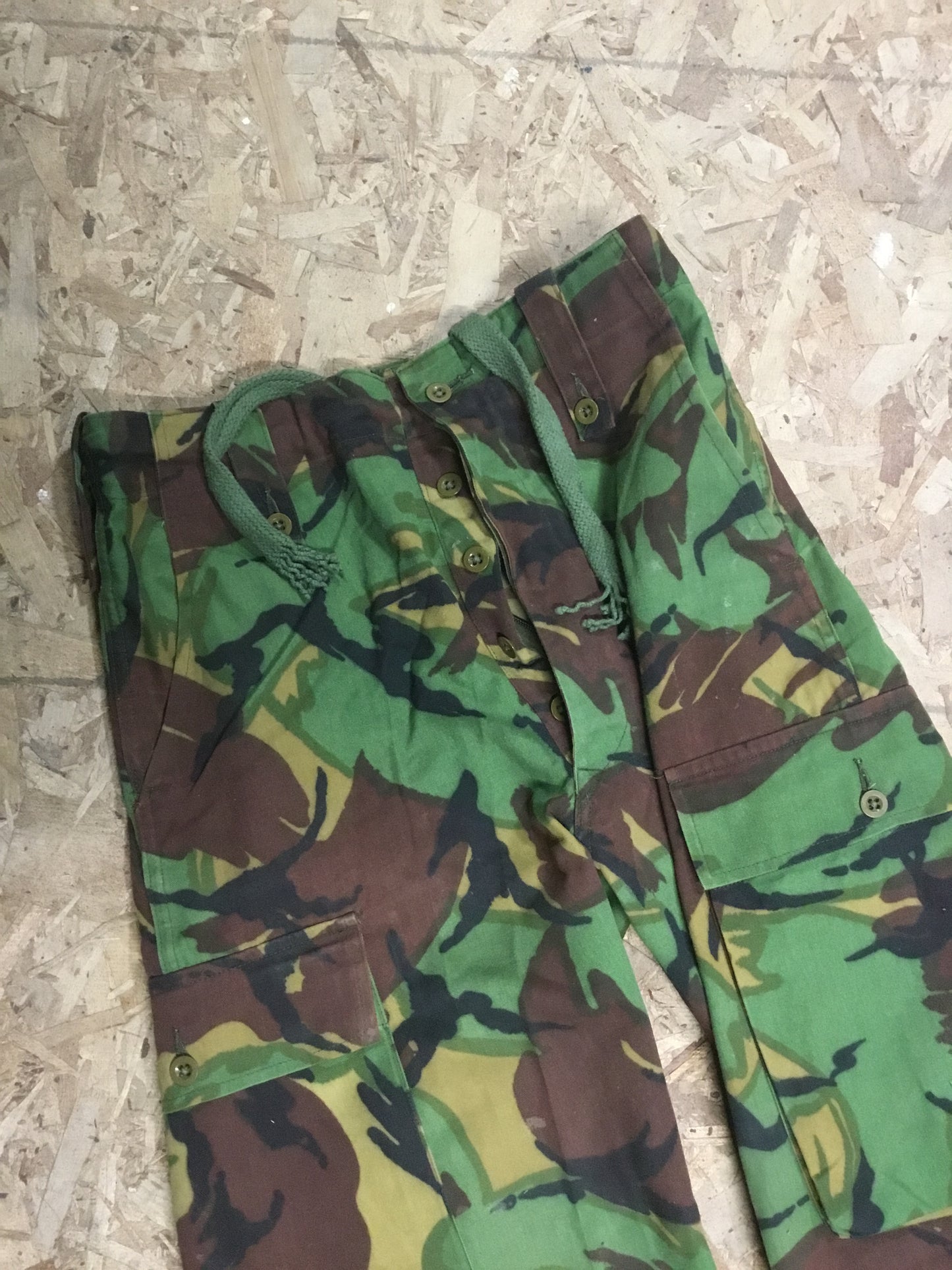 Vintage British Pattern DPM Pattern  Pants , Small