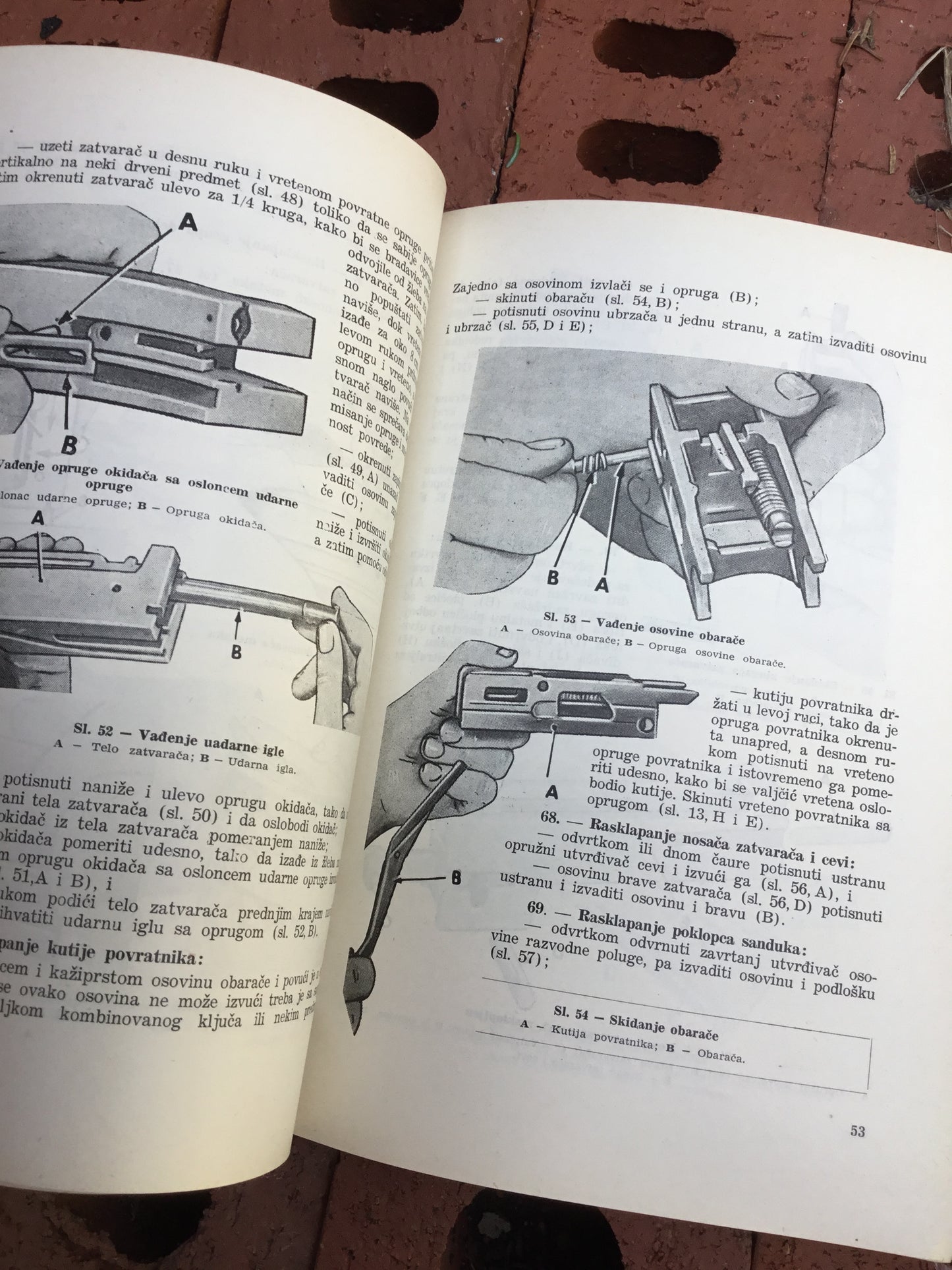 Russian Military Manual for 7,62 M1919A4 Browning Machine Gun 1966