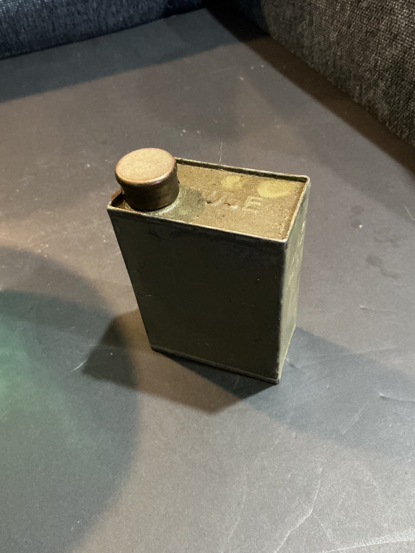 YUGOSLAVIAN MILITARY MG / RIFLE OILER CAN