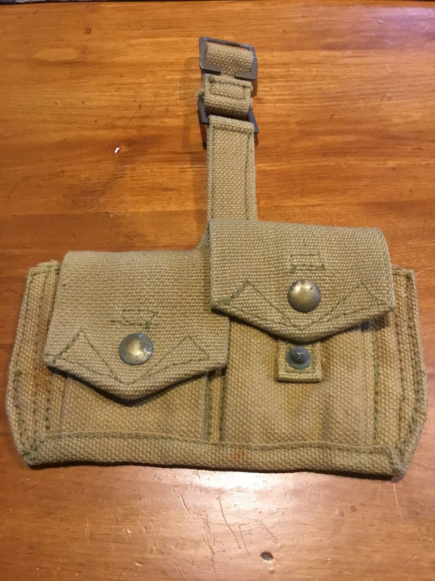 CANADIAN ARMY 1937 PATTERN AMMO POUCH