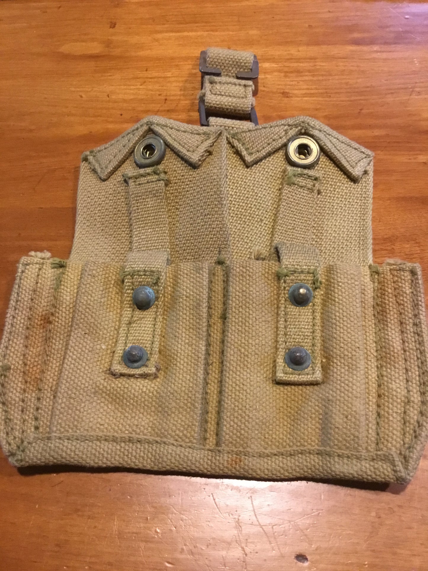 CANADIAN ARMY 1937 PATTERN AMMO POUCH