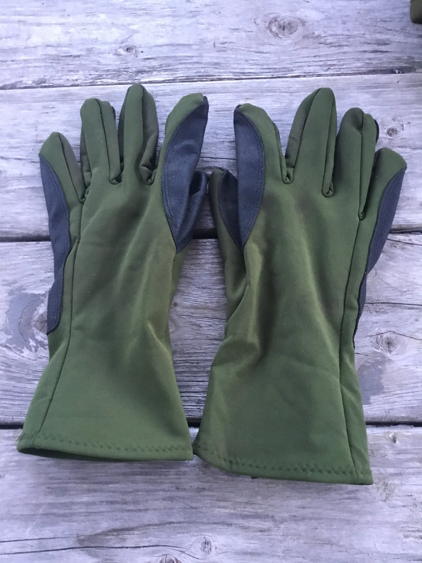 Canadian Forces mortar gloves Medium by Raber