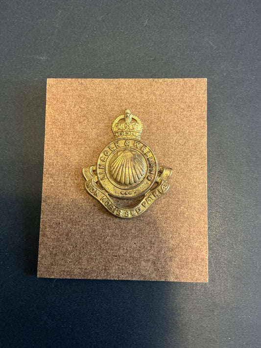 Canadian Lincoln and Welland Regiment KC Cap Badge WW2