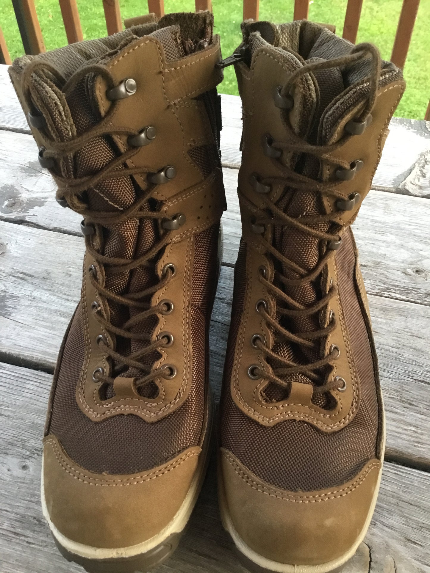 Royer Canadian Temperate Combat and Land Operation Boots Size 10