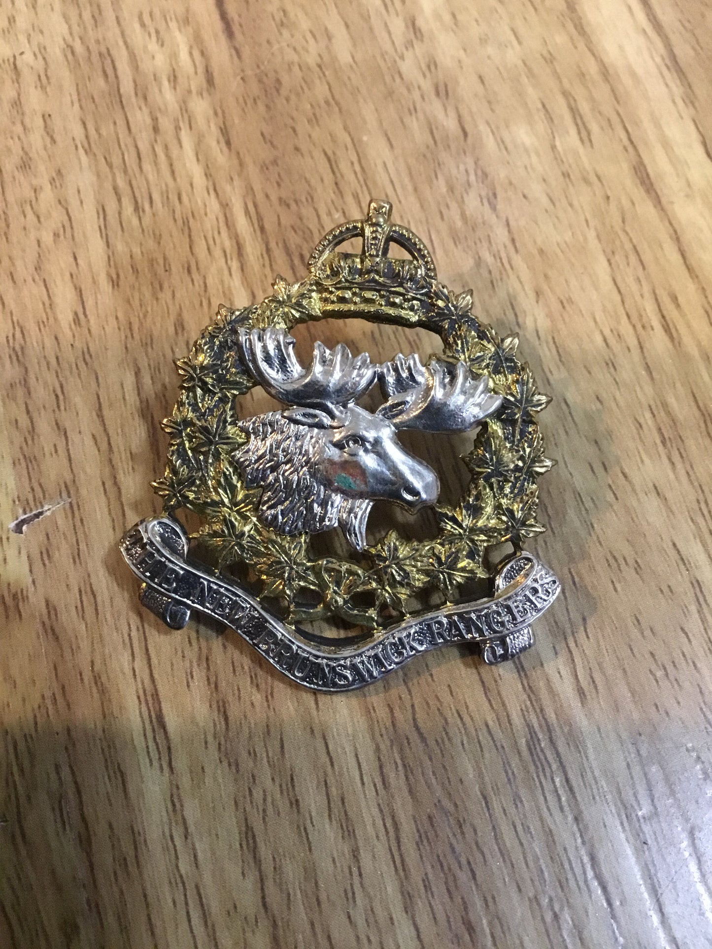 WW11 New Brunswick Rangers hat badge