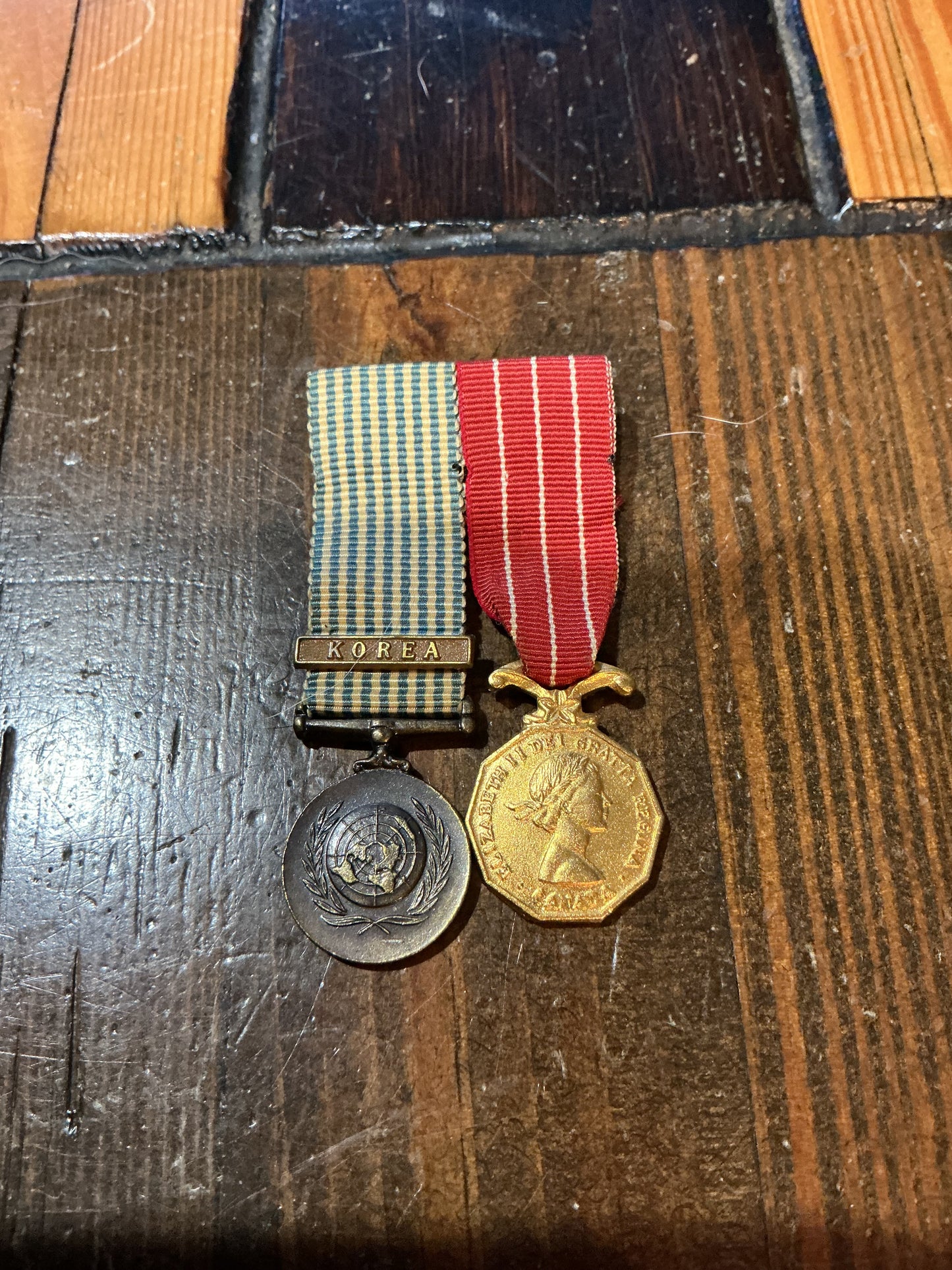 Pair of miniature Korean Period Medals United Nations , CD