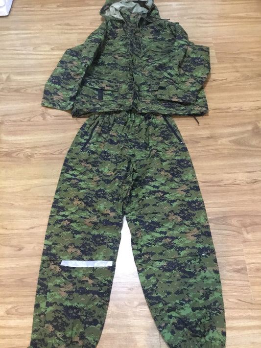 Cadpat Pattern 2 Piece Rain Suit (Medium )