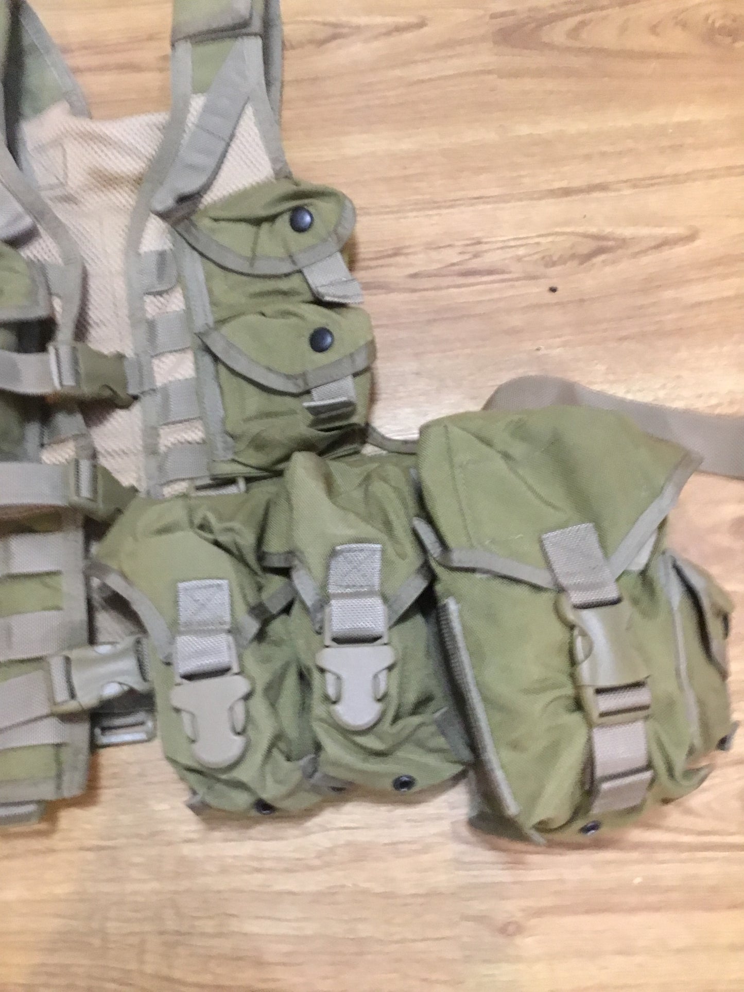 Australian military, tactical vest , Medium