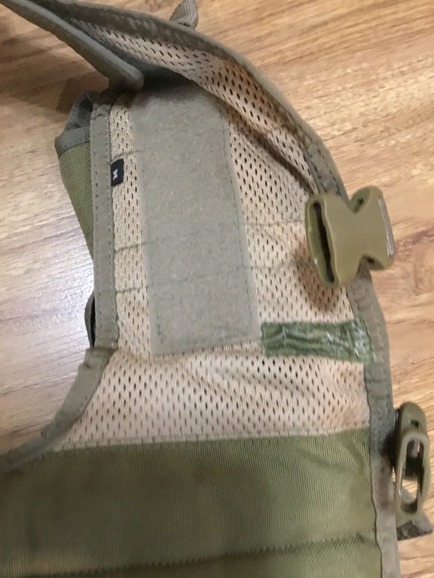 Australian military, tactical vest , Medium