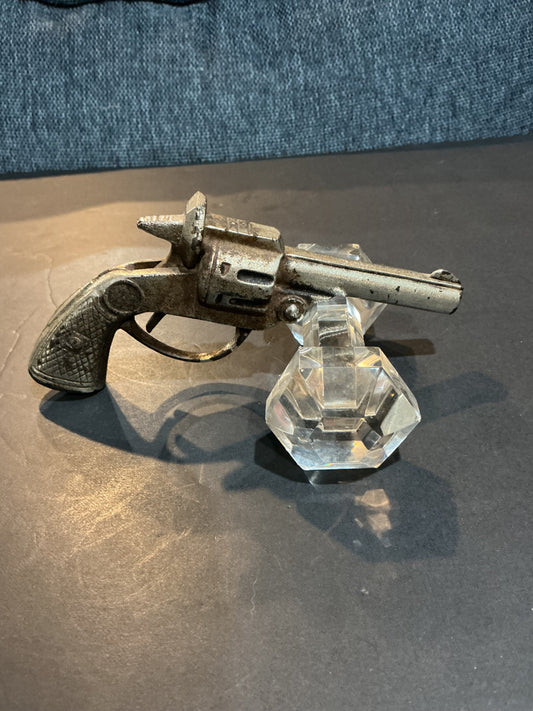 Antique Kilgore Bigger Bang" Cap Gun