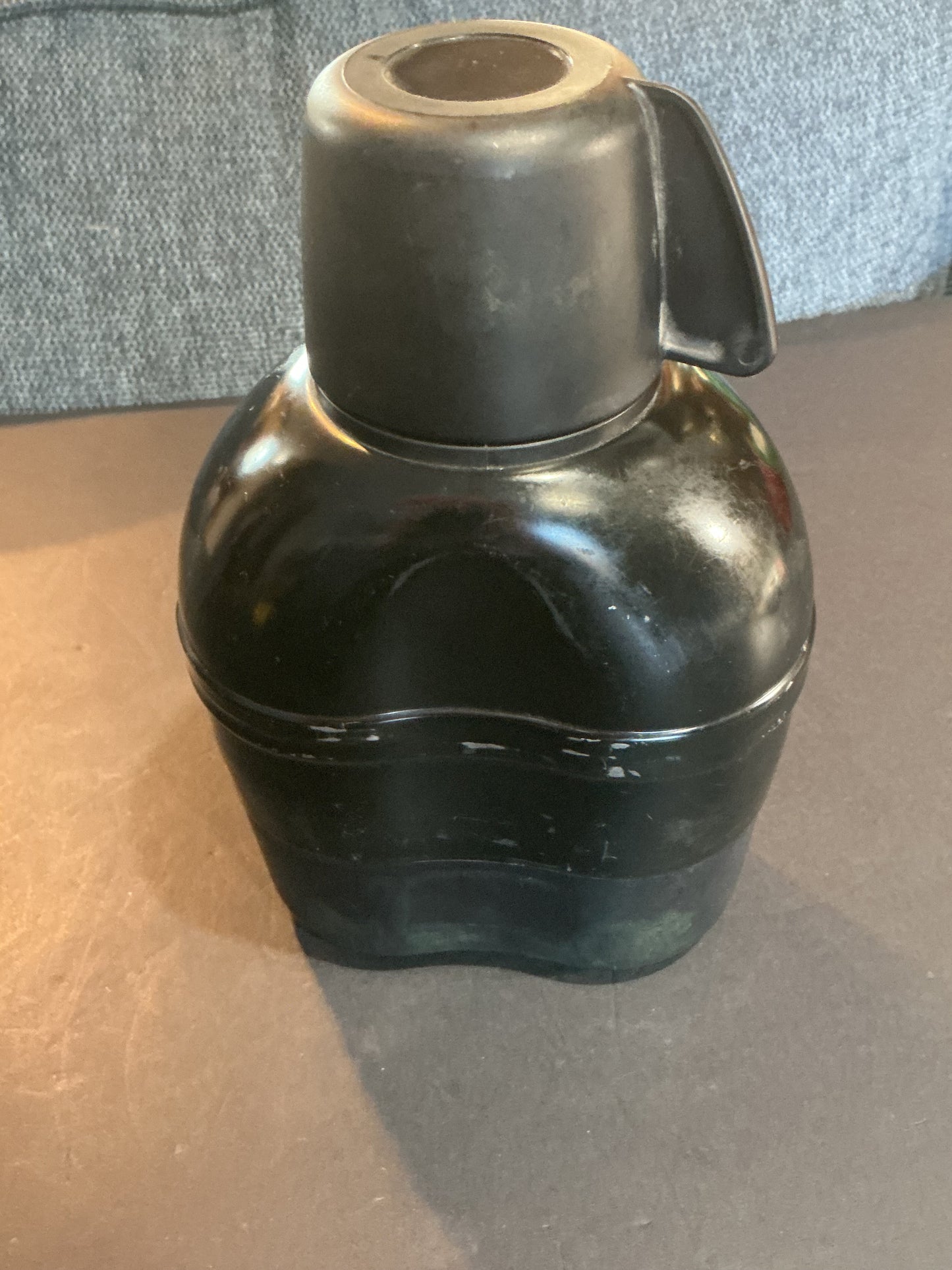 Early Canadian Military Thermos ,black style