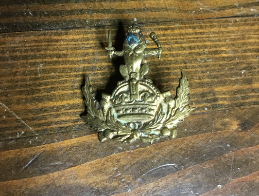 WW2 British Army Queens Own Royal Glasgow Yeomanry Regiment Cap Badge