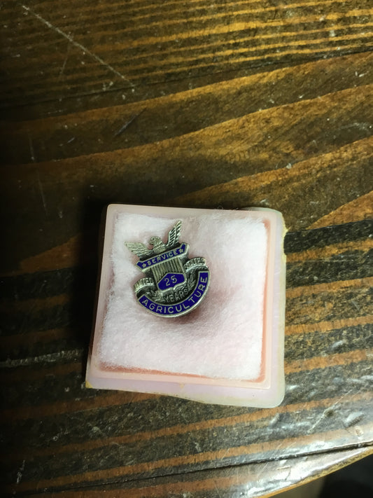 Circa 1950s USDA (US Dept. of Agriculture) 25 Years of Service Lapel Pin