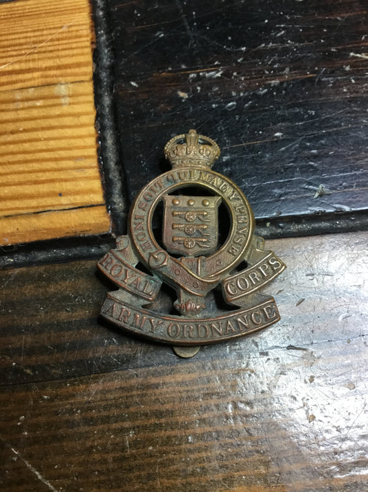 WW11 Royal Corps Army Ordnance Hat Badge