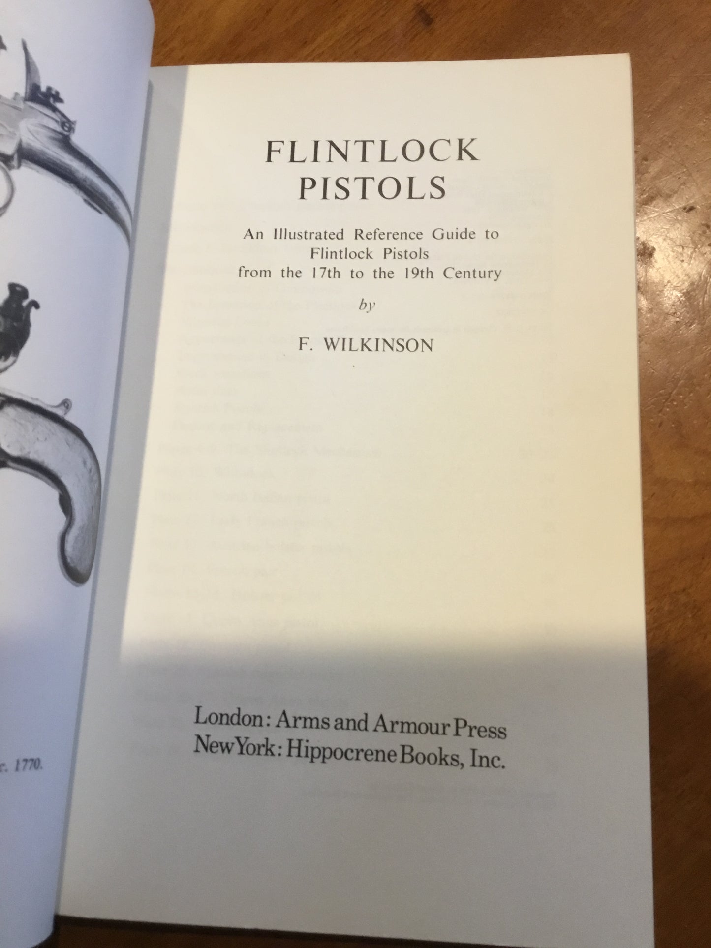 Flintlock Pistols: 17th to the 19th Century Paperback