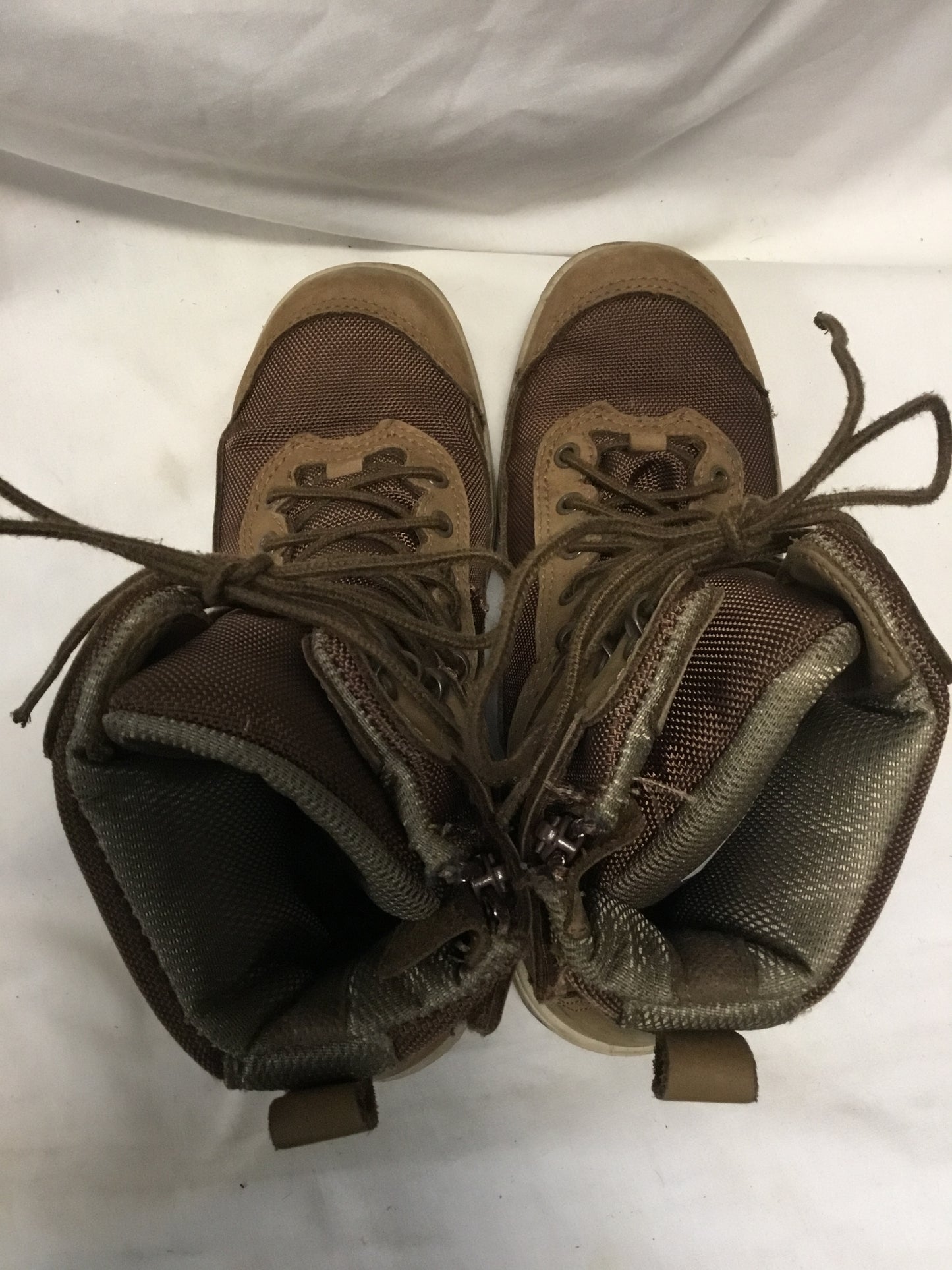 Royer Canadian Temperate Combat and Land Operation Boots Size 9.5