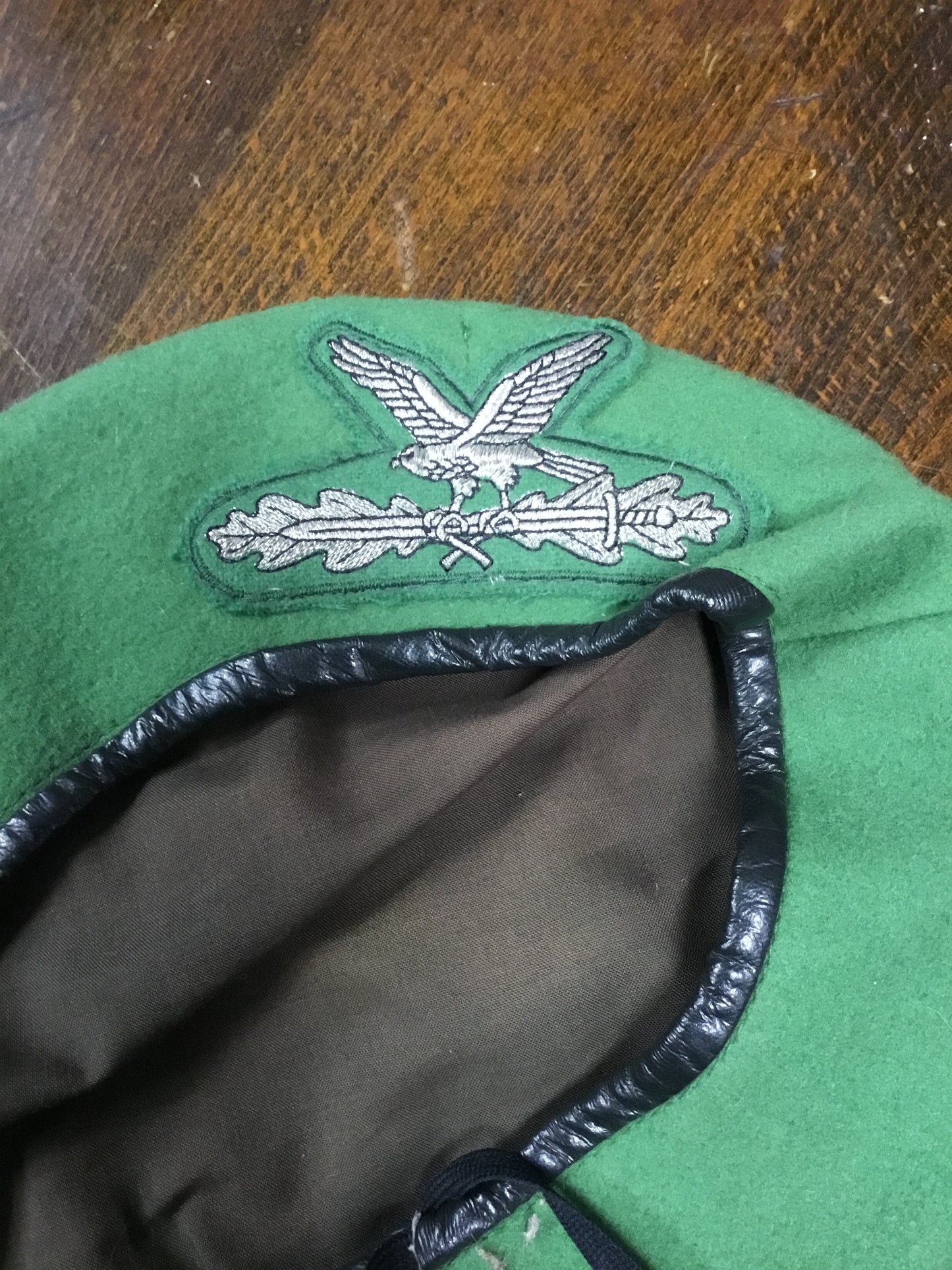 Hungarian border patrol, Beret  and Cloth badge