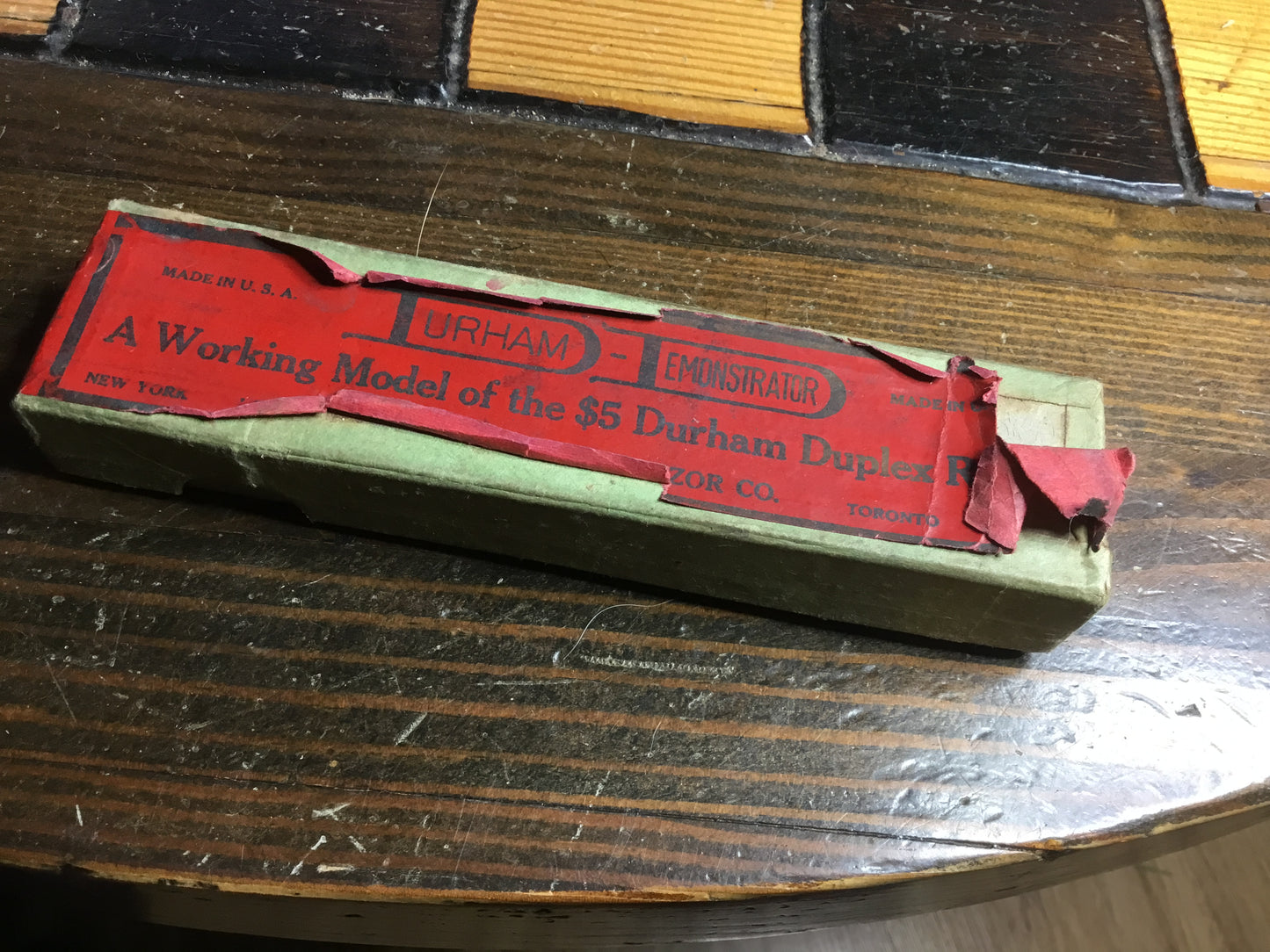 Vintage Durham Duplex Razor with Box