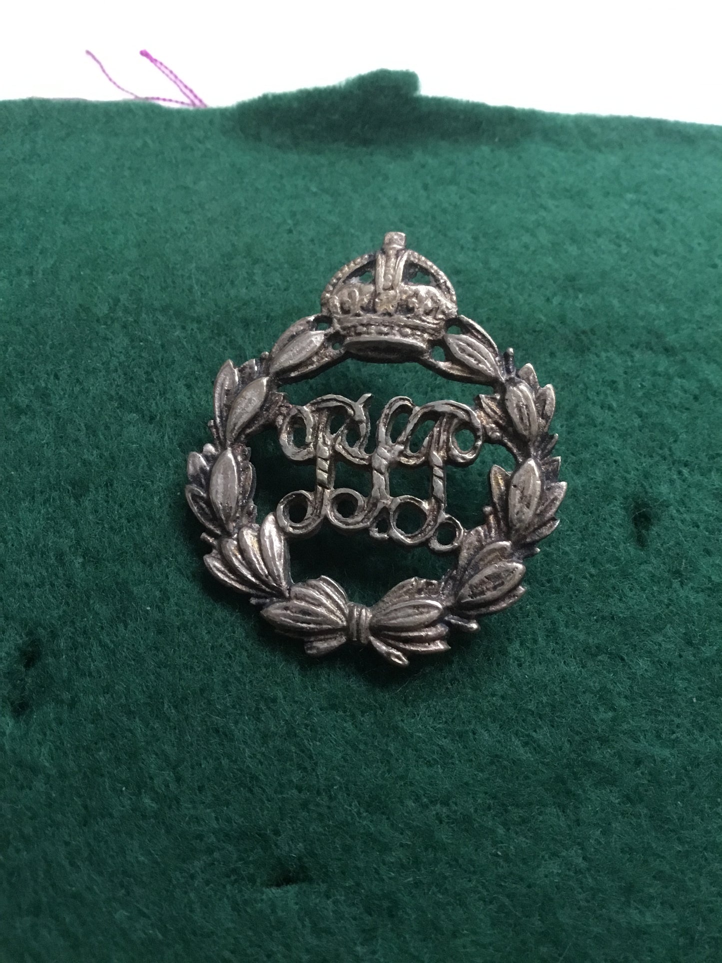 British Indian Army General Service Badge KC