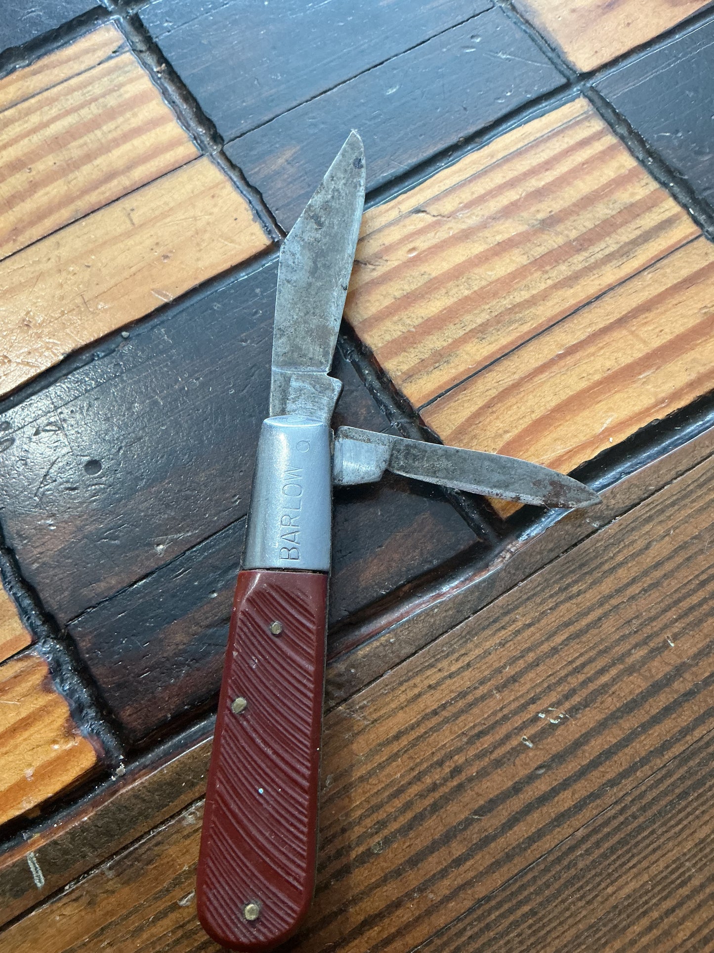 Vintage Two Blade Barlow Knife made in Japan .