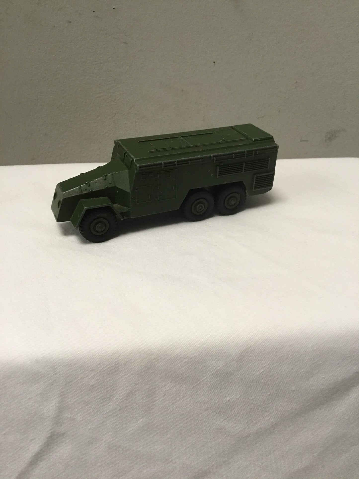 Dinky Armoured Command Vehicle 677 Made in England