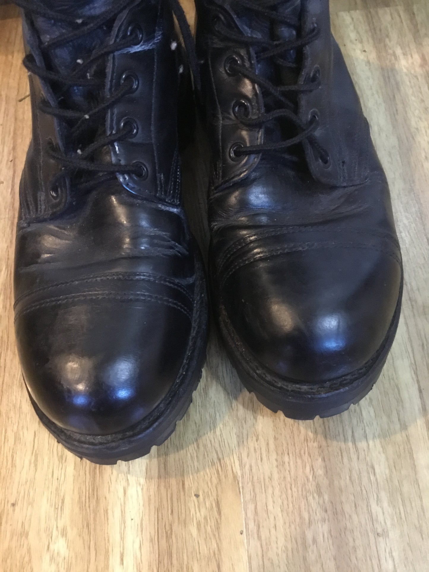 Vintage Canadian Military Garrison Boots 7E