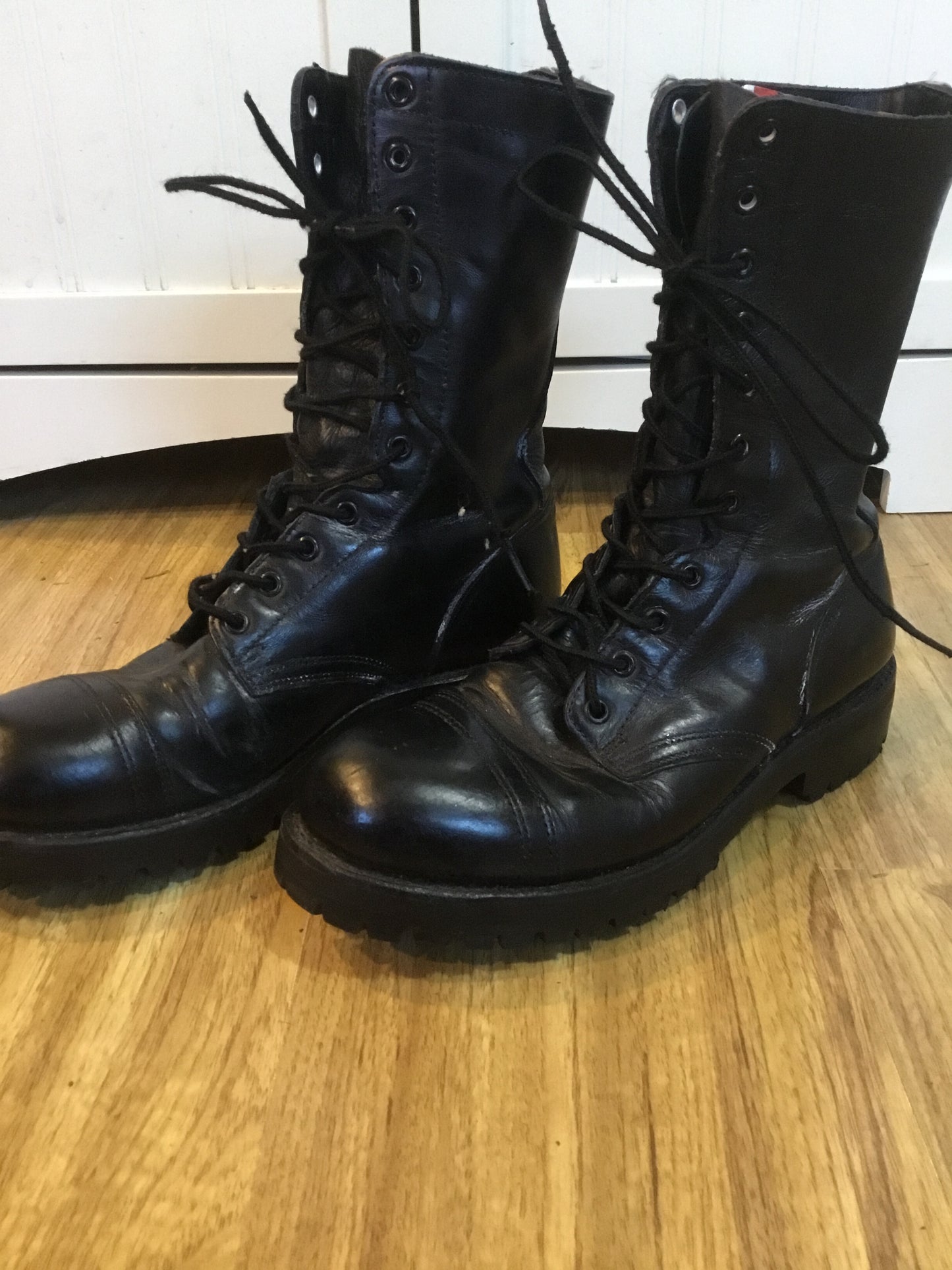 Vintage Canadian Military Garrison Boots 7E