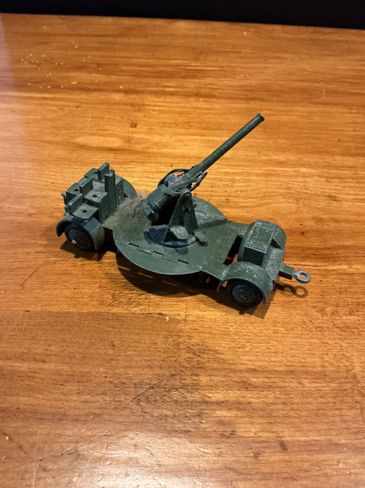 Dinky Toys #161B anti aircraft gun/cannon on trailer