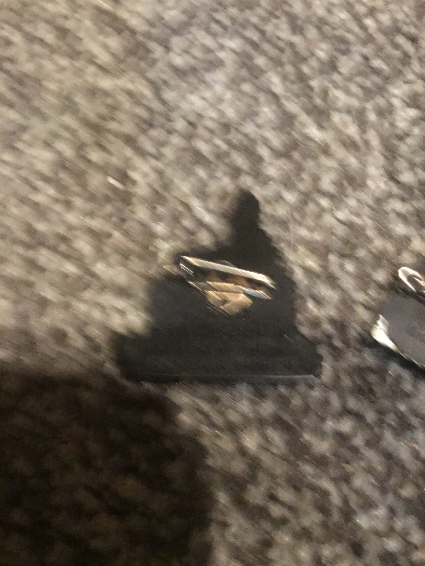 Two Third Reich : Kriegs-WHW Gau Weser-Ems Plastic Donation-badge in the 1939-40 'Rathaus' Series.