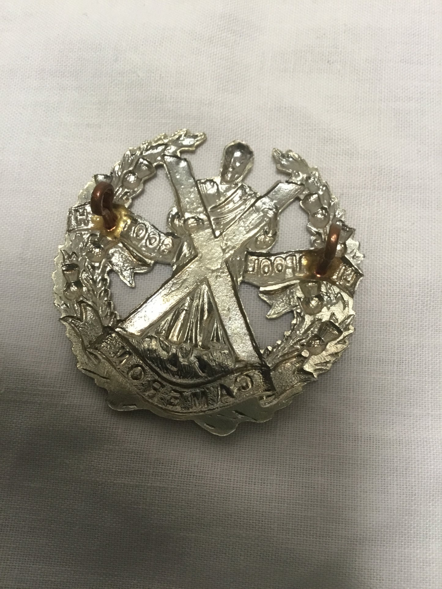 WW2 Liverpool Scottish Cameron Highlanders Cap Badge