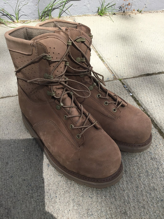 Canadian Military warm weather Combat Boots Size 9.5