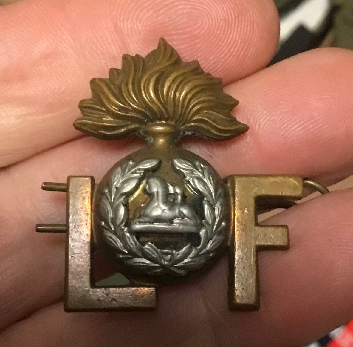 BRITISH ARMY: OFFICERS LANCASHIRE FUSILIERS SHOULDER TITLE BADGE