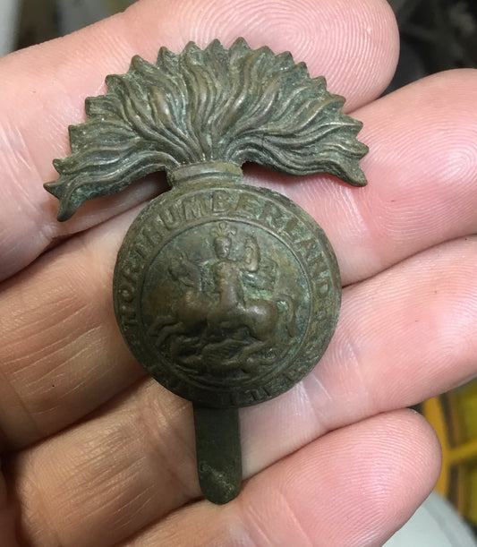 Great Britain: Northumberland Fusiliers Cap Badge