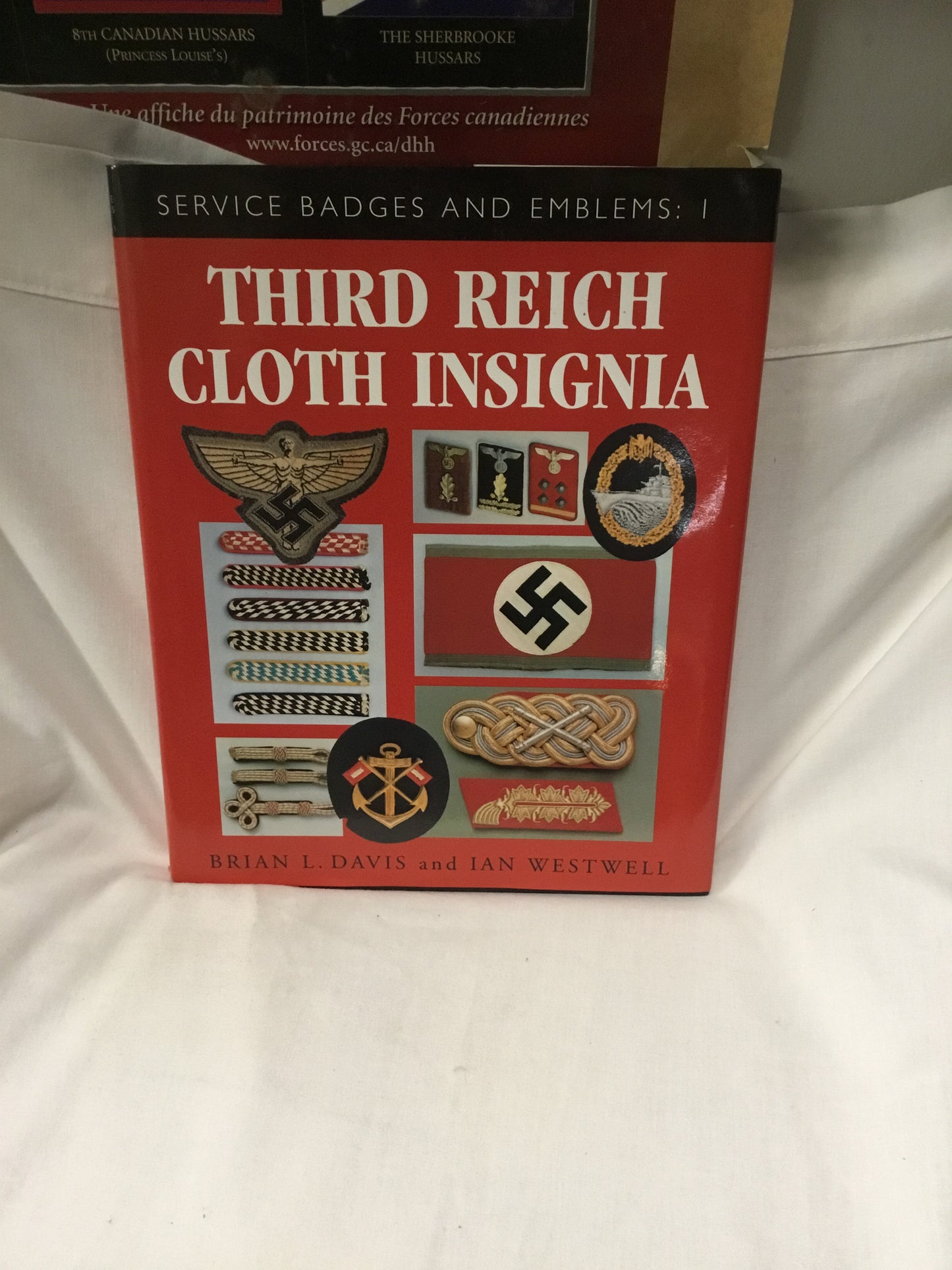 Third Reich Cloth Insignia , Reference Book