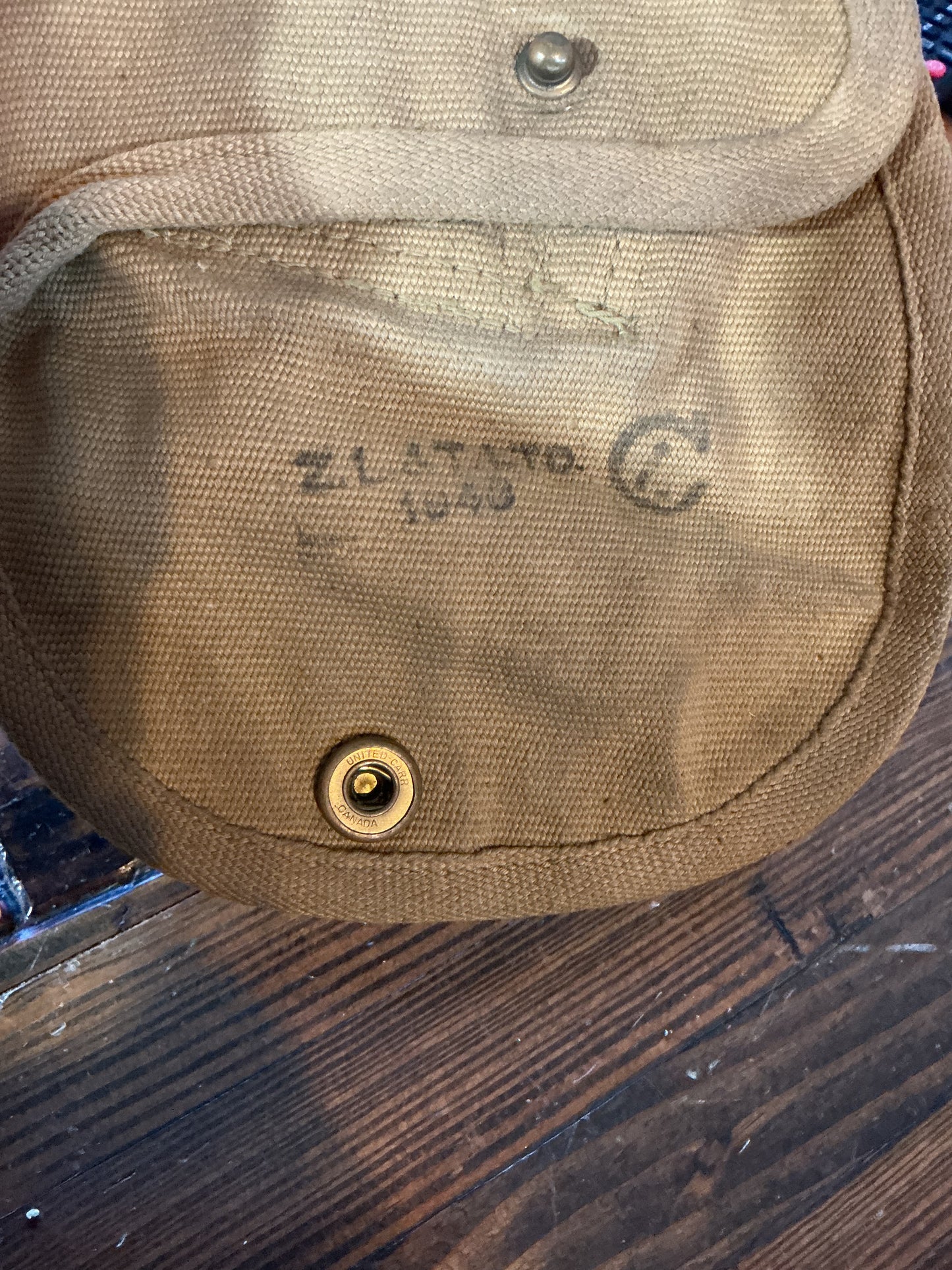 WW11 CANADIAN WW2 P37 KHAKI WEBLEY HOLSTER 1943