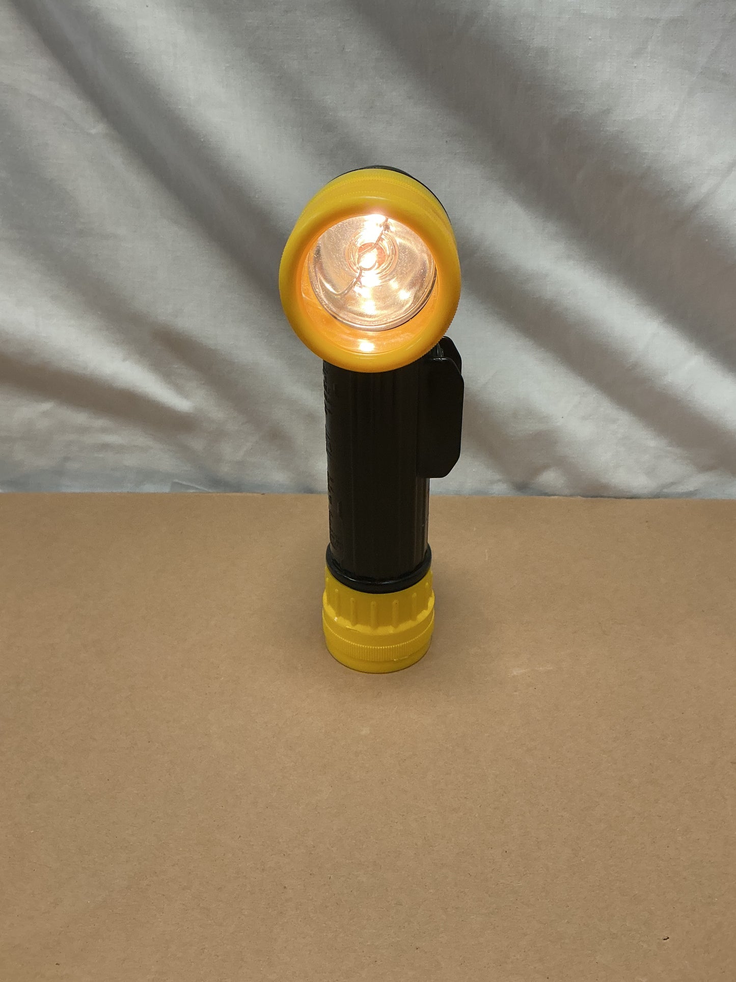 Fulton Model MX-212/U Right Angle Flashlight - USA