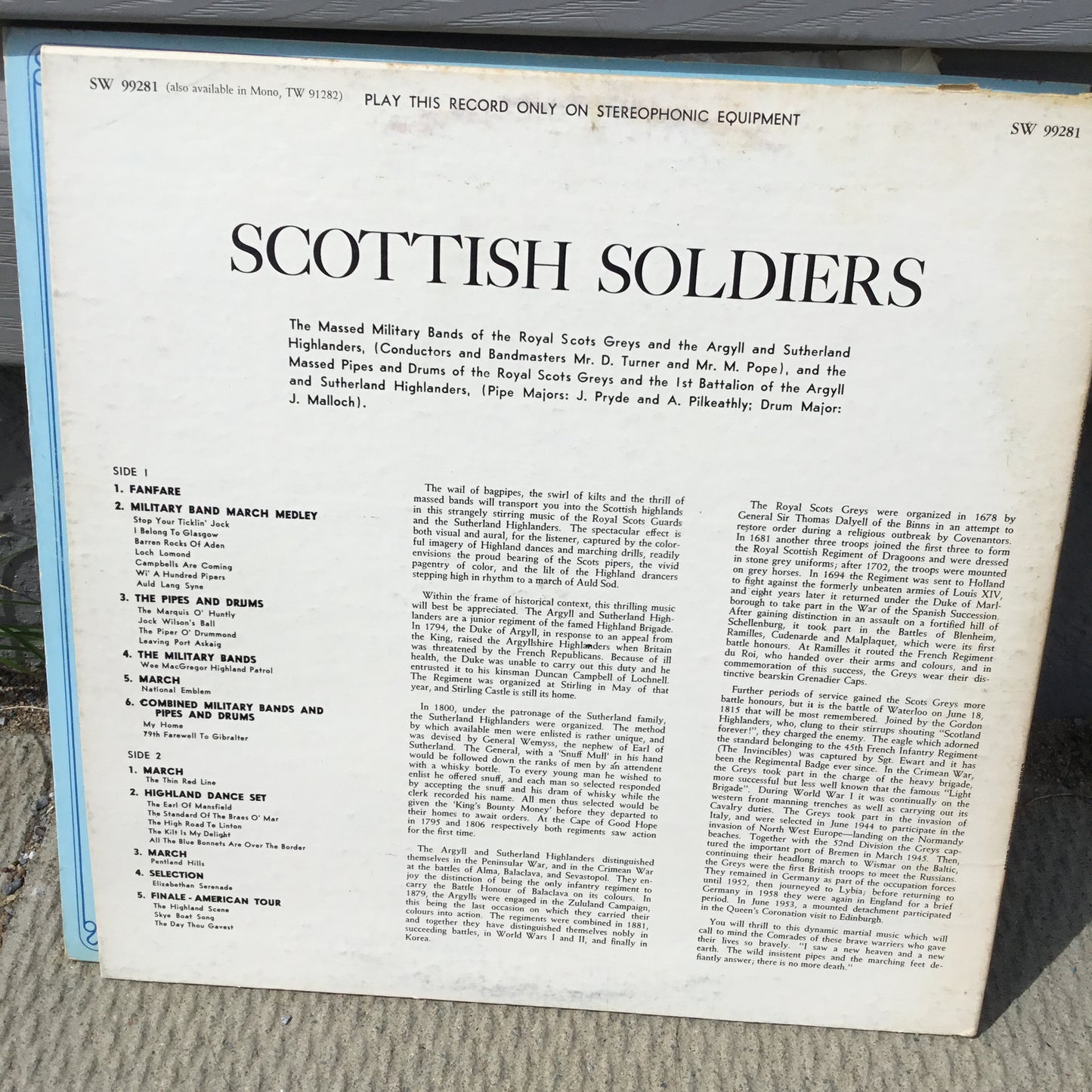 Scottish Soldiers: The Massed Military Bands and Pipes and Drums of the Royal Scots Greys and Argyll & Sutherland Highlanders LP