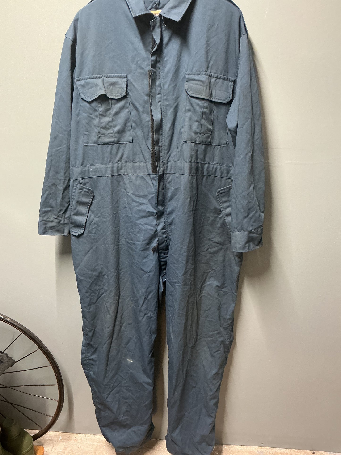 Canadian Airforce maintenance Crew Coveralls size XL tall or 73/52