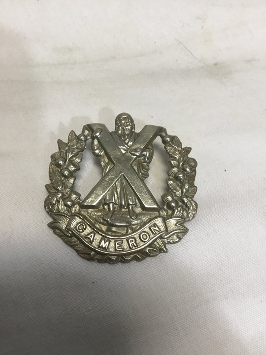 BRITISH QUEENS OWN CAMERON HIGHLANDERS CAP BADGE