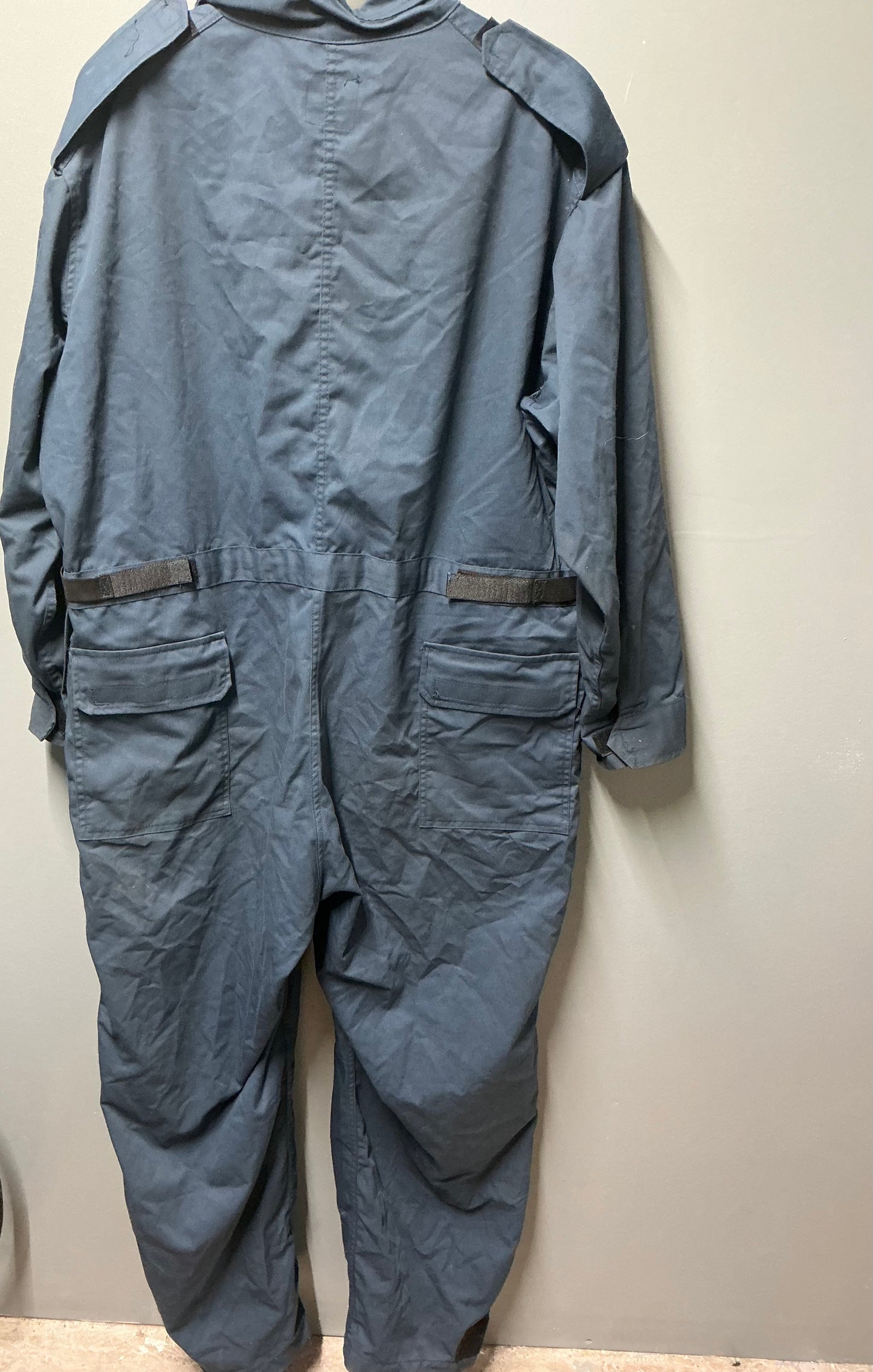 Canadian Airforce maintenance Crew Coveralls size XL tall or 73/52