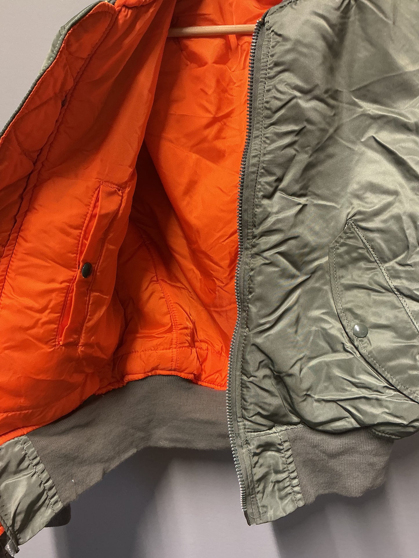 Alpha MA-1 Bomber Jacket Size Small