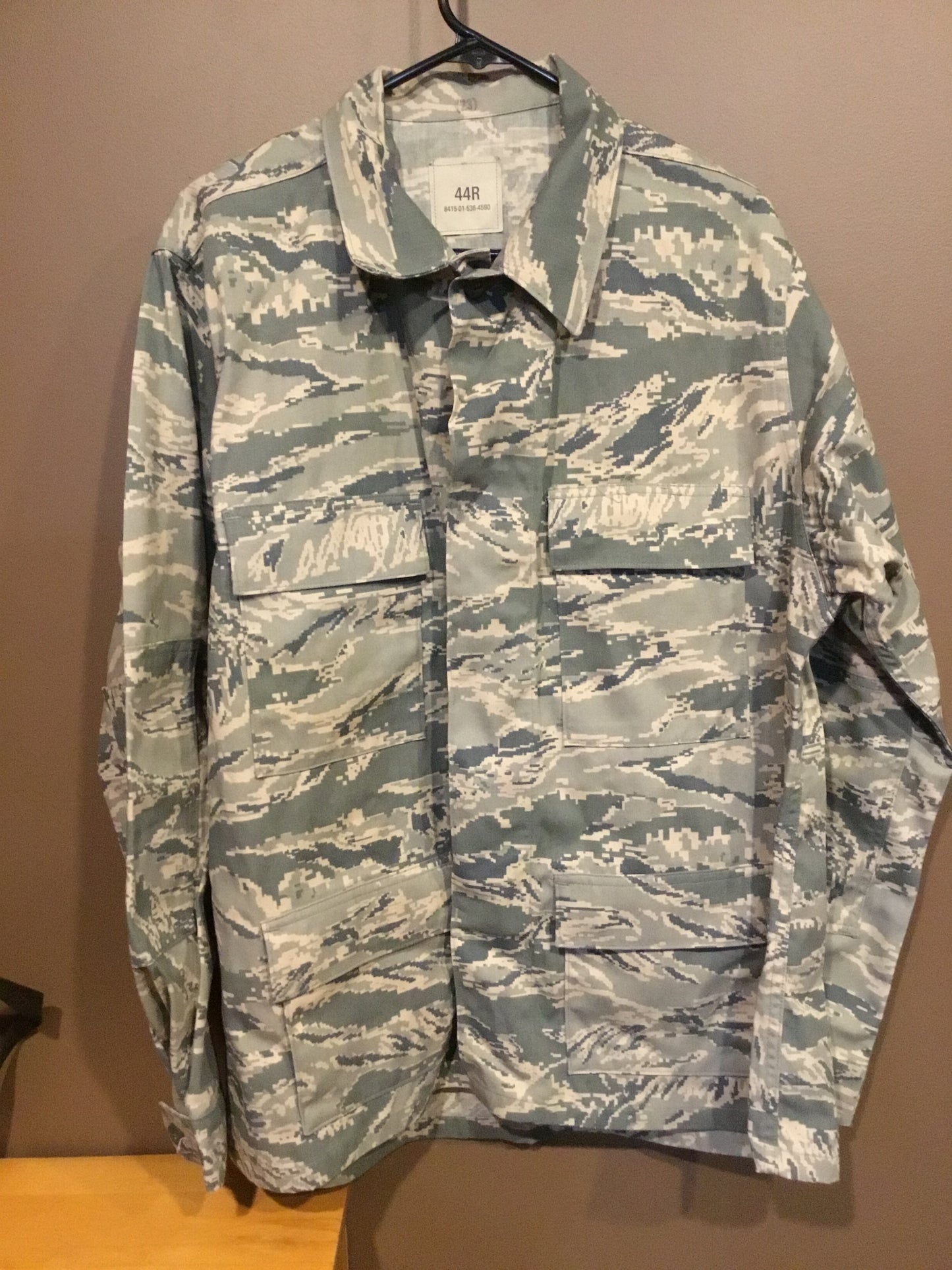 U.S. military Airforce Camouflage BDU Jacket Large