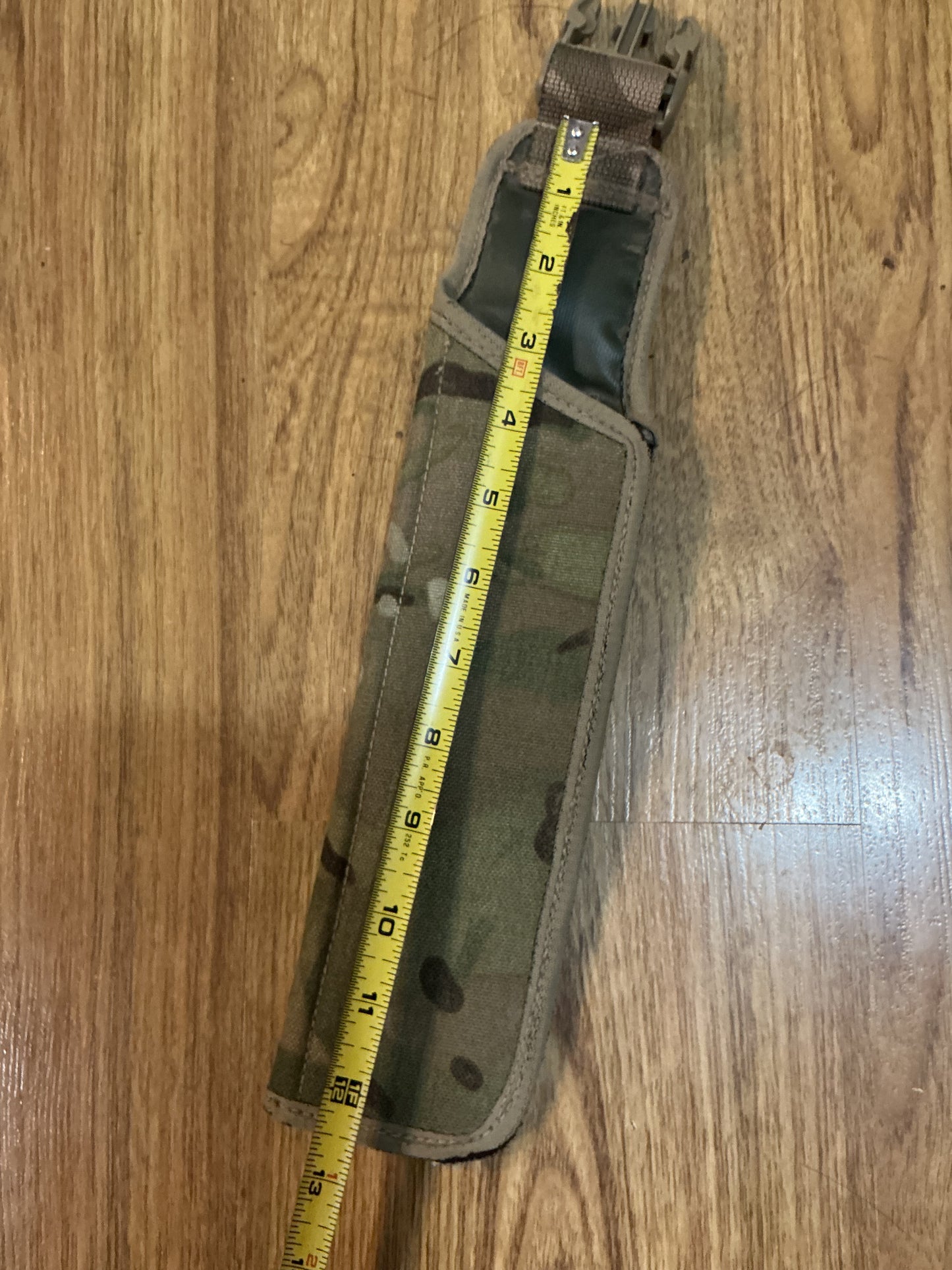 British Multi-Cam Bayonet   Frog