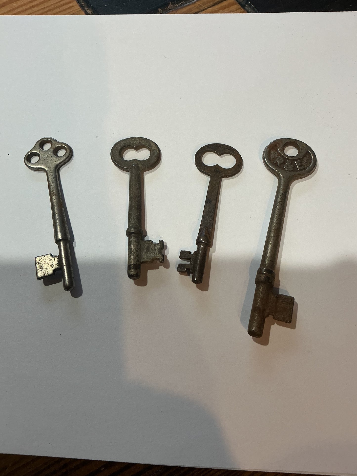 Lot of 4 Antique skeleton Keys