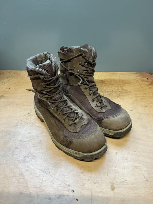 Canadian Forces Vintage Royer Boots with Zippers 9.5