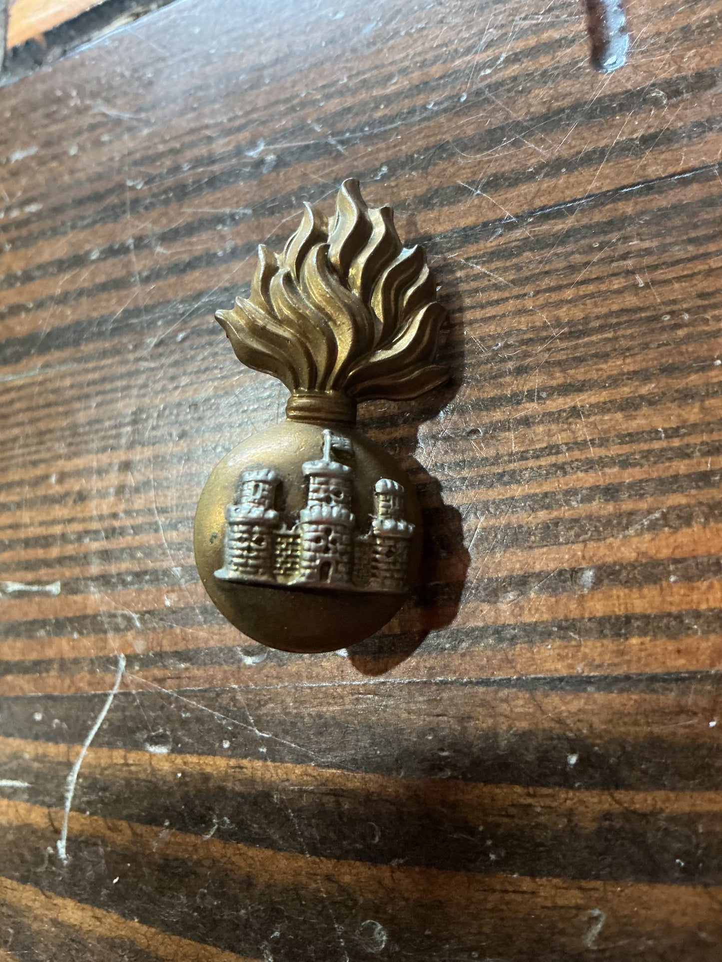 Irish Royal Inniskilling Fusiliers Collar Badge