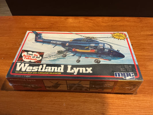 Westland Lynx British Anti-Ship Helicopter Model Kit  1/72