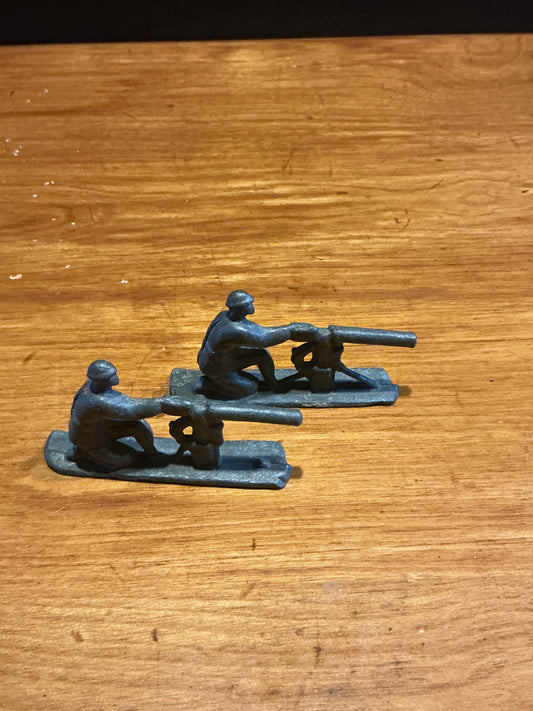 2 Medal Machine Gunner Soldiers