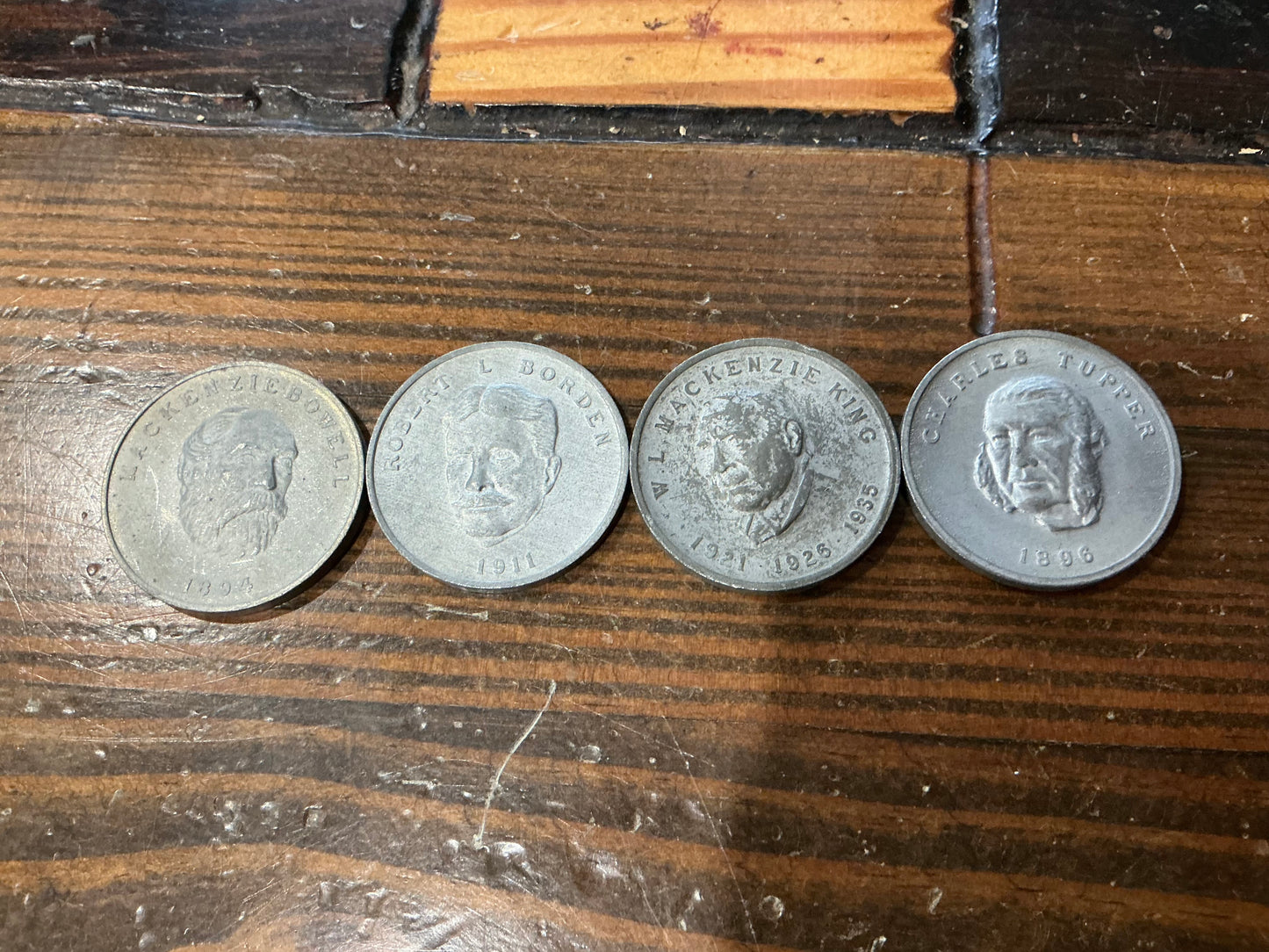 Lot of 4 Medallions Prime ministers of canada 1867-1970